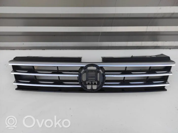 Volkswagen Tiguan Griglia superiore del radiatore paraurti anteriore 5NA853653B