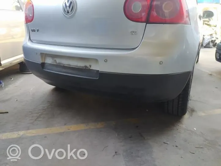 Volkswagen Golf V Zderzak tylny 