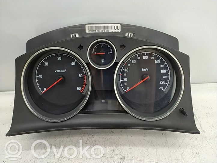 13230576UU Opel Astra H Speedometer (instrument cluster), 81.18 € RRR