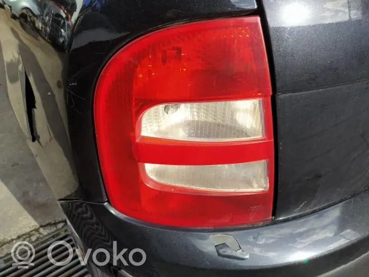 Skoda Fabia Mk1 (6Y) Tailgate rear/tail lights 