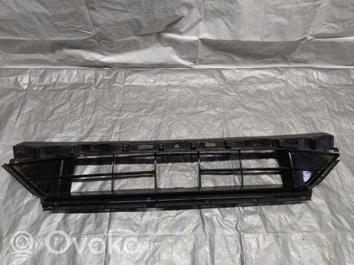 Ford Kuga III Grille inférieure de pare-chocs avant LV4B-17K945-S