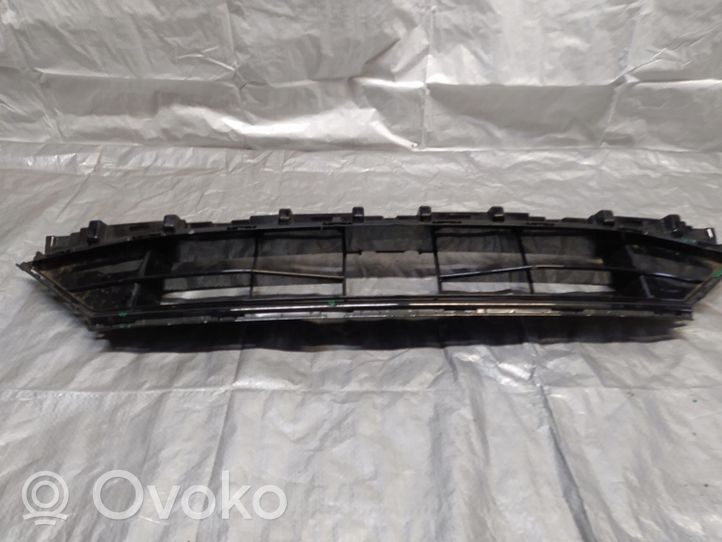 Ford Kuga III Grille inférieure de pare-chocs avant LV4B-17K945-S