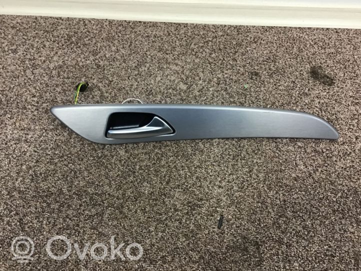 Mercedes-Benz GLE (W166 - C292) Rivestimento della portiera posteriore A1667600661