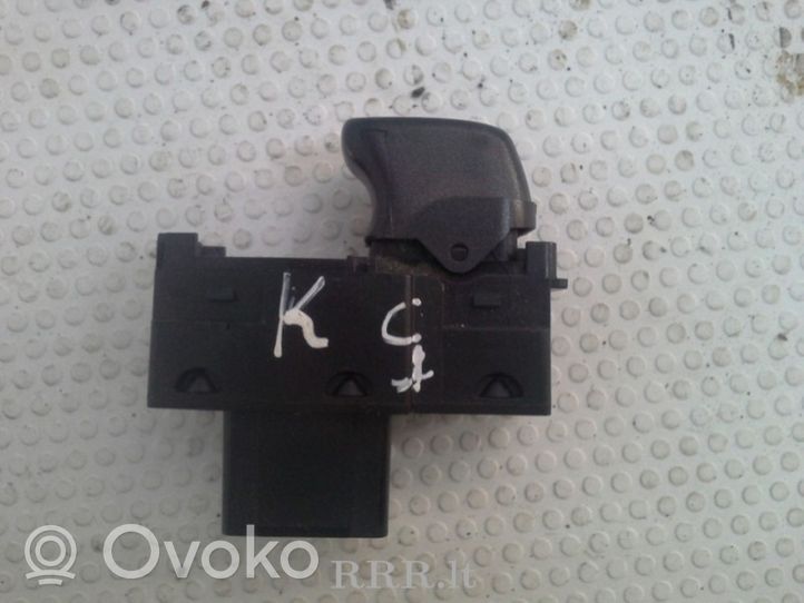 Volvo V70 Interruptor del elevalunas eléctrico 30658696