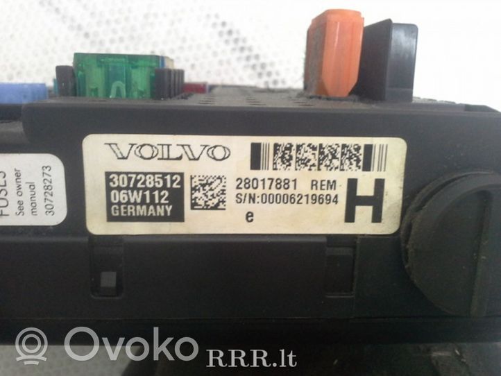 Volvo V70 Drošinātāju bloks 30728512