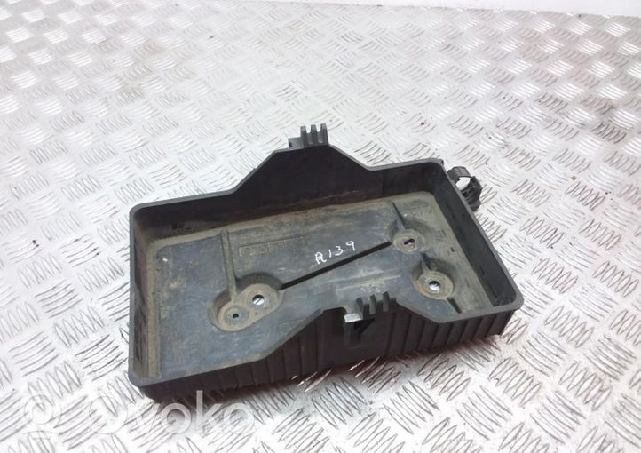 Mazda 6 Boîte de batterie GAM656041