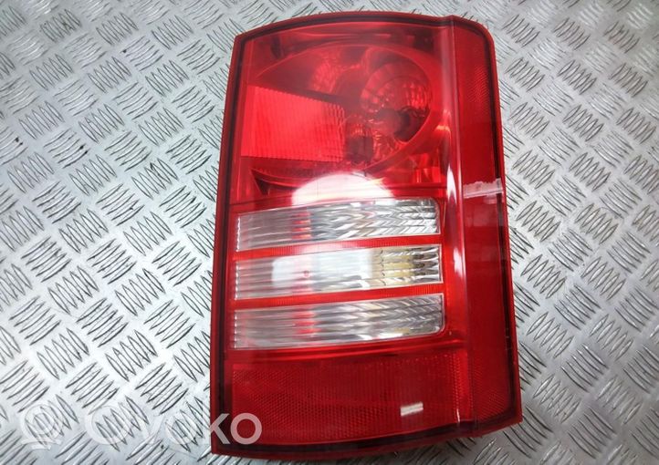 Chrysler Town & Country V Rear/tail lights 