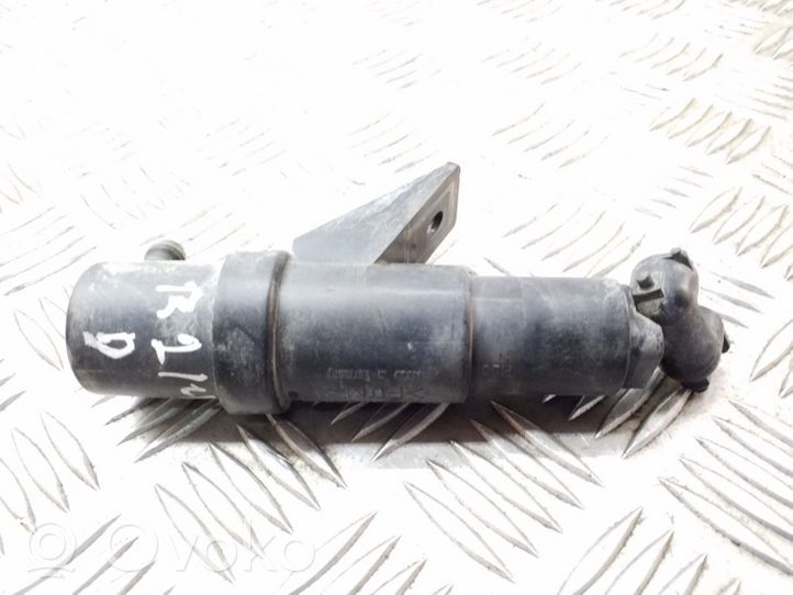 Volkswagen PASSAT B5 Ugello a spruzzo lavavetri per faro 3B0955978