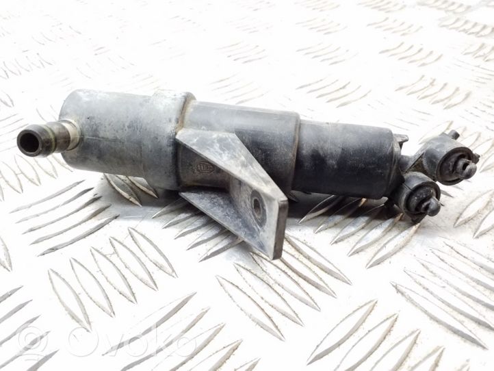 Volkswagen PASSAT B5 Ugello a spruzzo lavavetri per faro 3B0955978