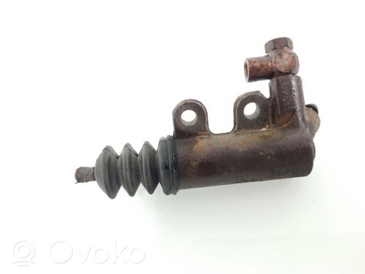 Toyota Yaris Clutch slave cylinder 