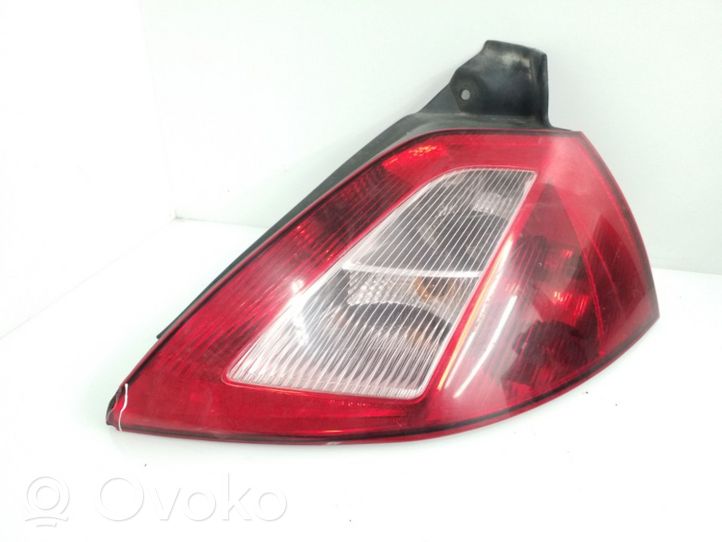 Renault Megane II Luci posteriori 8200073237