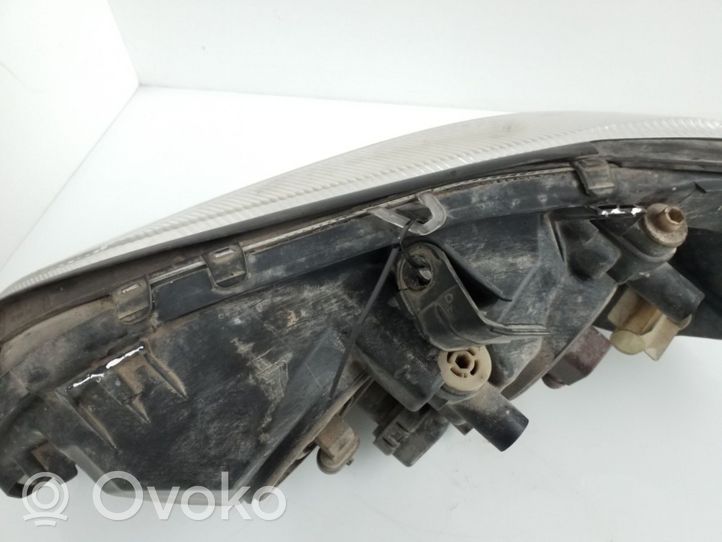 Opel Zafira A Faro delantero/faro principal 89100055