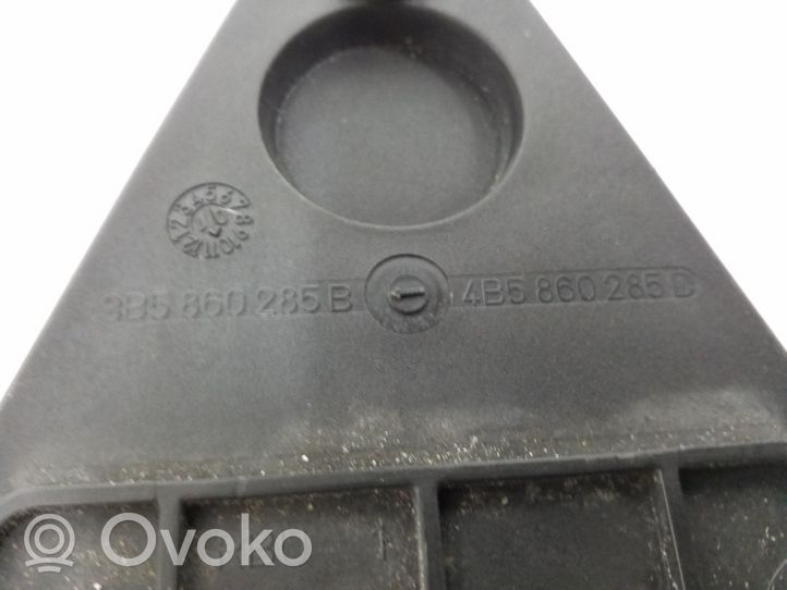 Volkswagen PASSAT B5.5 Staffa supporto del triangolo d’emergenza 3B5860285B