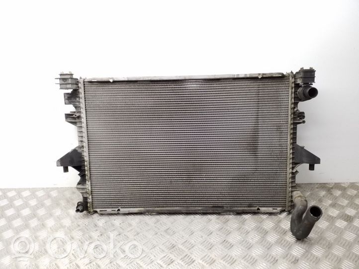 Volkswagen Transporter - Caravelle T5 Radiateur de refroidissement 7H0121253J