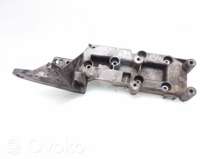 Volvo V70 Supporto del generatore/alternatore 8642196