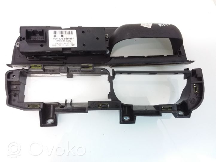 Volkswagen Golf IV Interruttore di controllo dell’alzacristalli elettrico 1J3959857