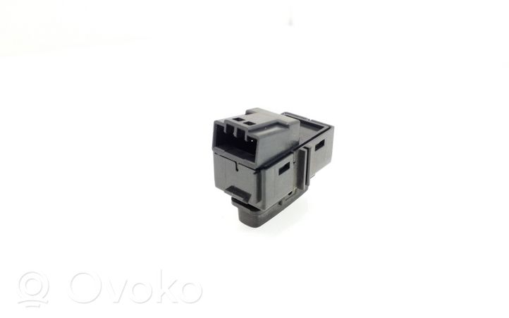 Volvo XC60 Central locking switch button 31343099