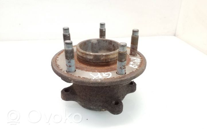 Opel Zafira C Rear wheel hub 13502873