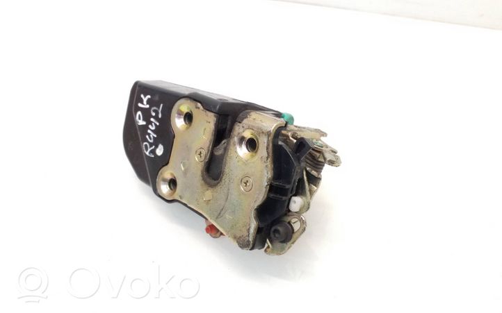 Chrysler PT Cruiser Front door lock 