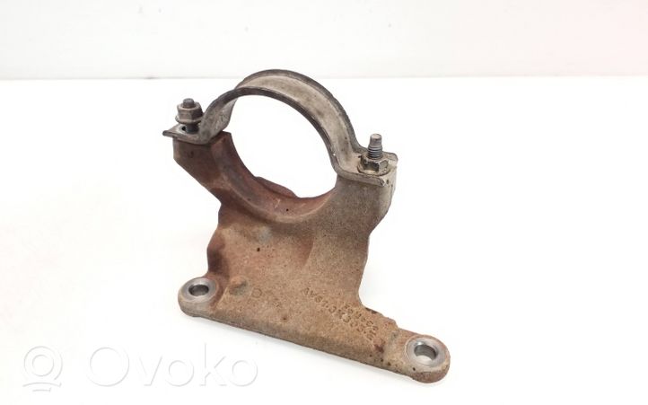 Ford Mondeo MK IV Staffa del cuscinetto di supporto dell’albero di trasmissione AV613K305E