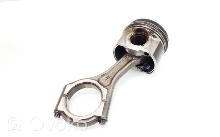 Subaru Forester SH Piston avec bielle 