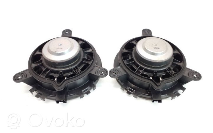 Volvo V60 Garsiakalbis (-iai) galinėse duryse 30657445