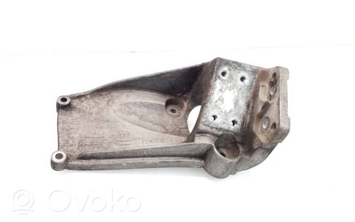 Volvo V60 Supporto di montaggio scatola del cambio 31370633