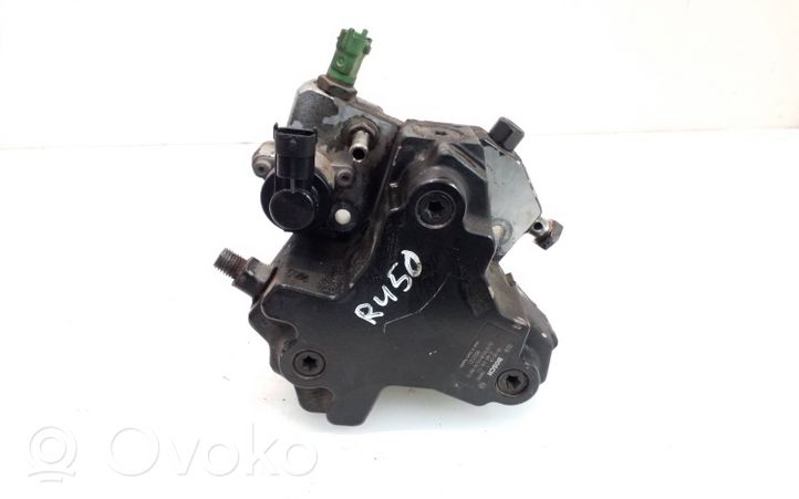 Volvo V50 Polttoaineen ruiskutuksen suurpainepumppu 8692521