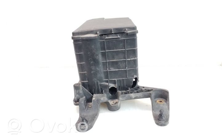 Audi A3 S3 8P Support boîte de batterie 1K0915335B