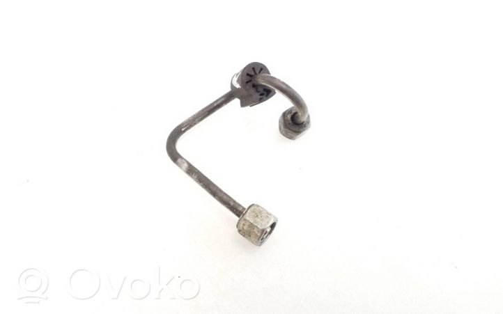 Volkswagen Caddy Fuel injector supply line/pipe 