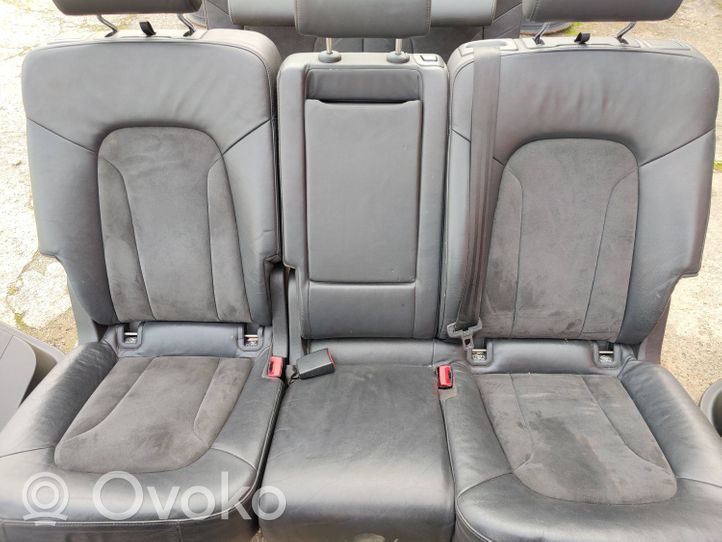 Audi Q7 4L Set di rivestimento sedili e portiere 
