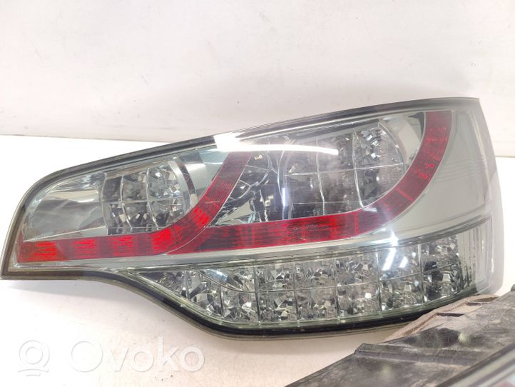 Audi Q7 4L Lampy tylne / Komplet 