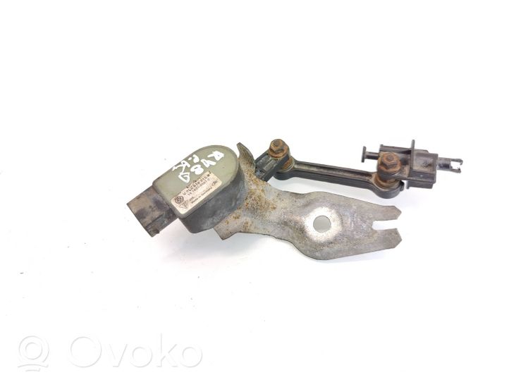 Audi Q7 4L Capteur de hauteur à suspension pneumatique 7L0616213B