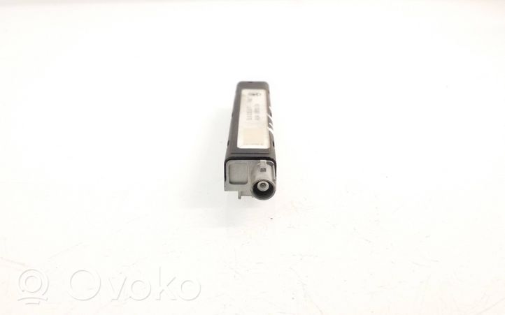 Skoda Octavia Mk2 (1Z) Amplificatore antenna 5L6035577