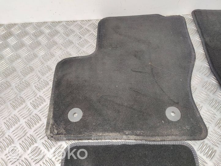 Ford Kuga II Car floor mat set GV41130D00EA3JA8