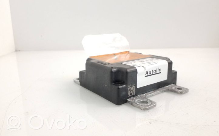 Nissan Qashqai Oro pagalvių valdymo blokas 627260200