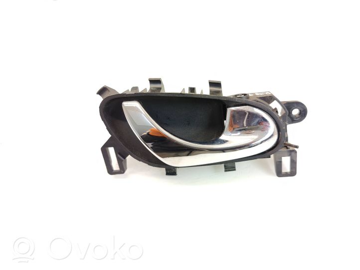 Nissan Qashqai Galinė atidarymo rankenėlė vidinė 806704EA1A