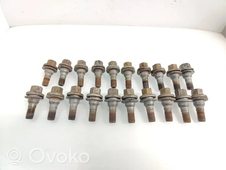 Peugeot 508 Nuts/bolts 