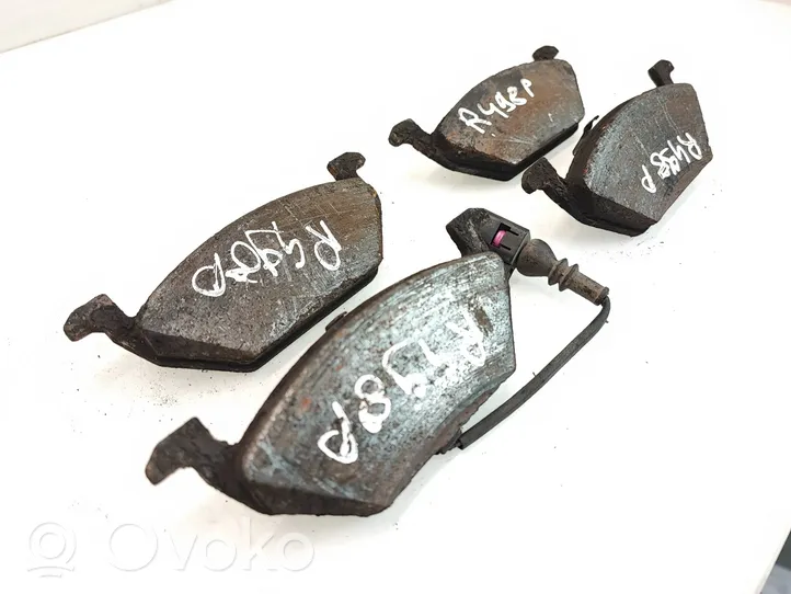 Skoda Octavia Mk2 (1Z) Brake pads (front) 