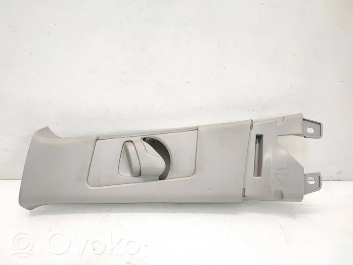 Toyota RAV 4 (XA40) Rivestimento montante (B) (superiore) 6242042070