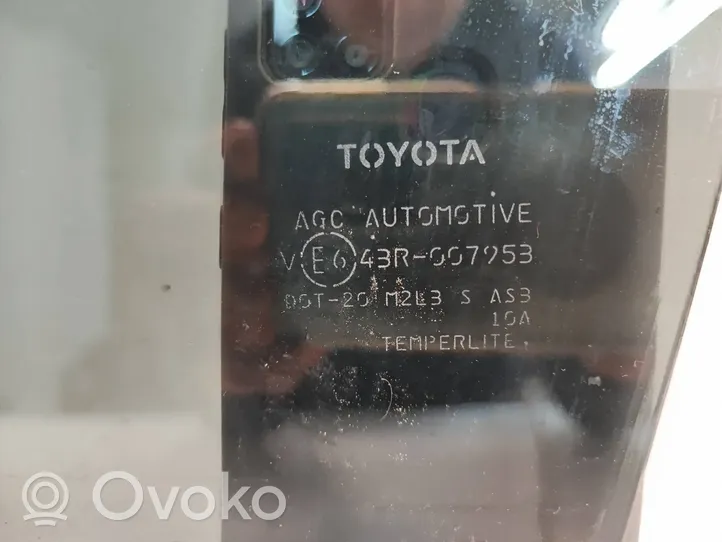 Toyota RAV 4 (XA40) Szyba drzwi tylnych 43R007953