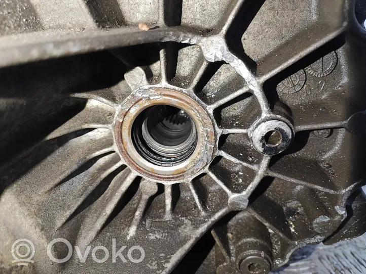 Volvo S60 Mechaninė 6 pavarų dėžė BG9R7F096AC