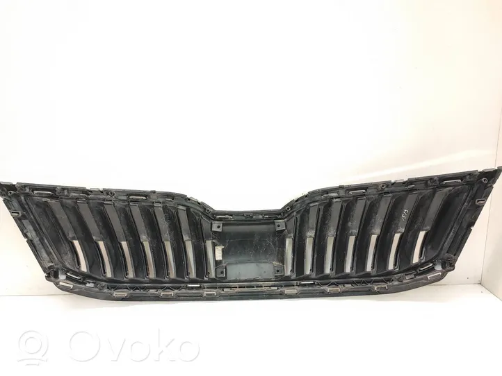 Skoda Octavia Mk3 (5E) Maskownica / Grill / Atrapa górna chłodnicy 5E0853653C