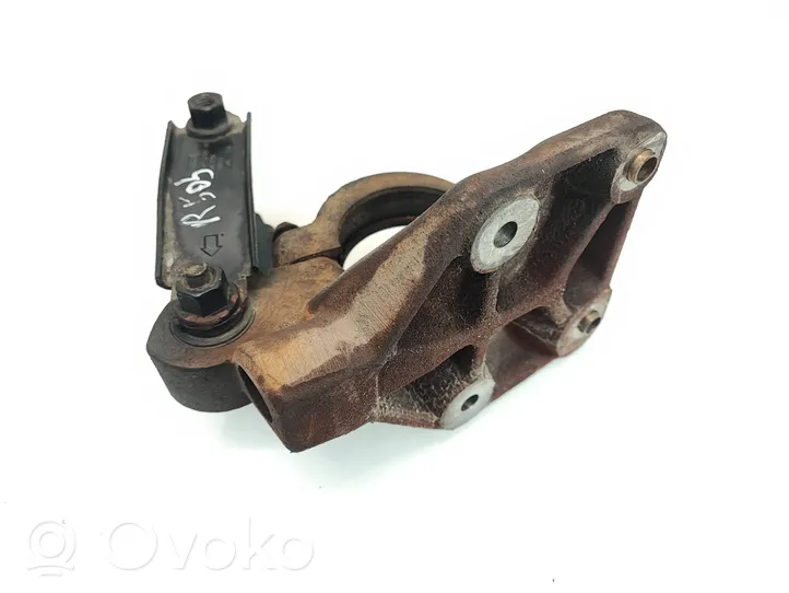 Volvo V60 Pusašio pakabinamo guolio kronšteinas 30787842