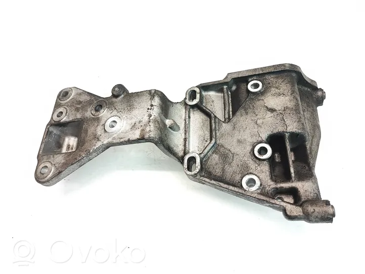 Volvo V60 Supporto del generatore/alternatore 31316673