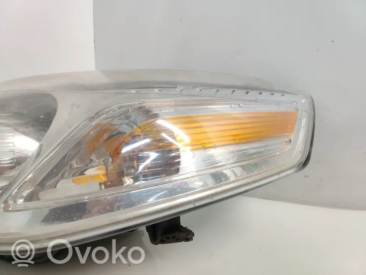 Ford Mondeo MK IV Lampa przednia 7S7113K060CC