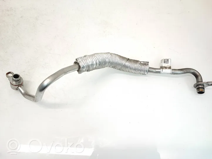 BMW 5 G30 G31 Tubo flessibile mandata olio del turbocompressore turbo 