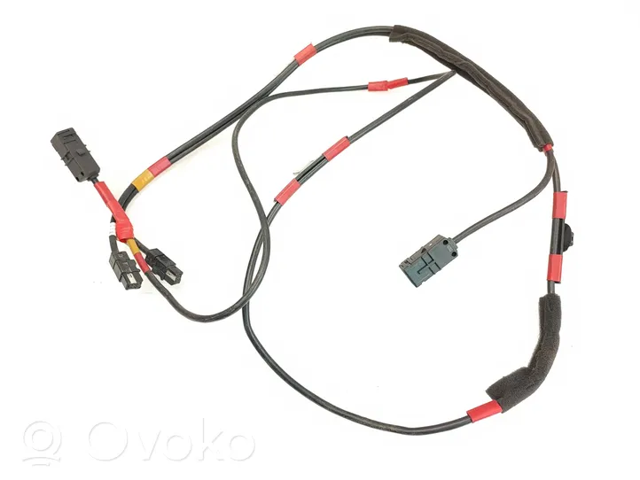 Mitsubishi Outlander USB-pistokeliitin 8755A296