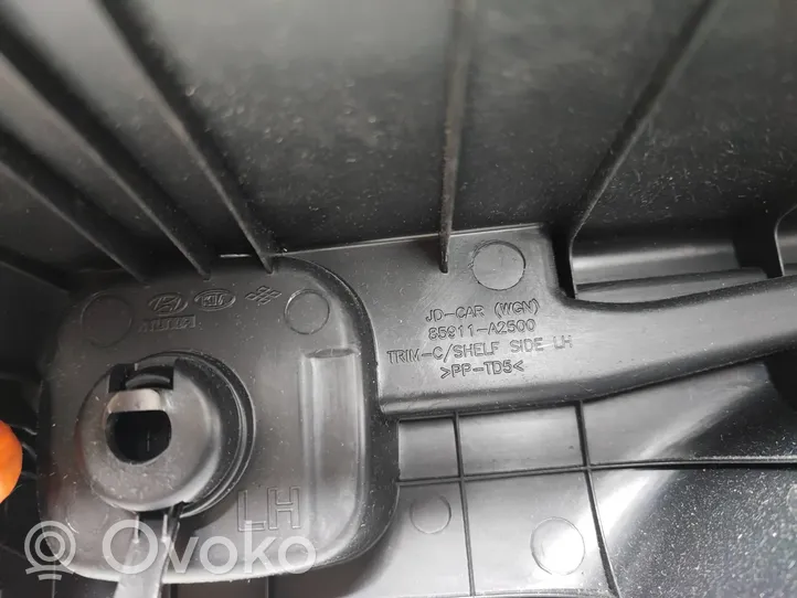 KIA Ceed Podpora mocowania półki bagażnika 85911A2500