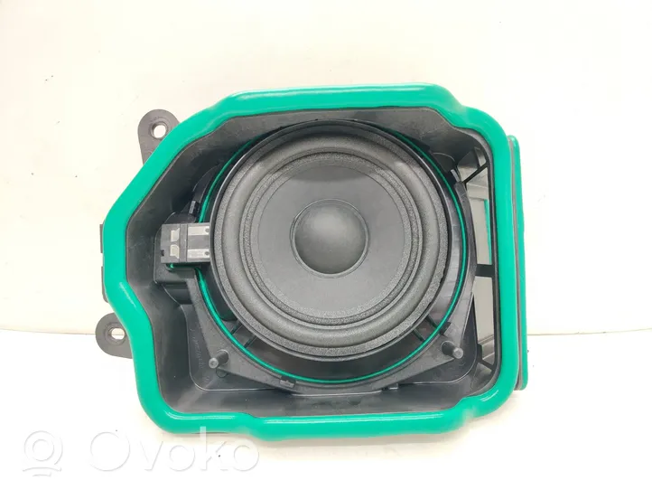 BMW 5 G30 G31 Subwoofer-bassokaiutin 6513939586103